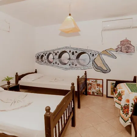 Berat Backpackers Hostel-3